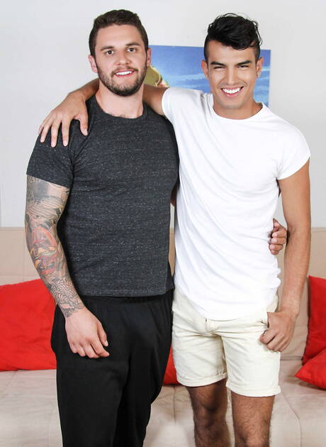 Latin strongman Leo Fuentes and husky guy Rocke Rathburne have anal sex