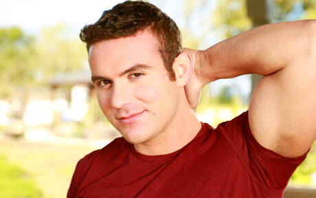 Hot american guys beefcake Tommy Regan and hunky guy Killian James fuck after blowjob outdoor