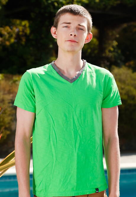 Twink Posing Pics