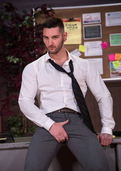 Horny buddies Jaxton Wheeler, Teddy Bryce and John Magnum banged each other