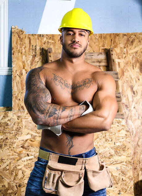 Thyle, Morgan, Jason, Joey Mentana in gangbang scene