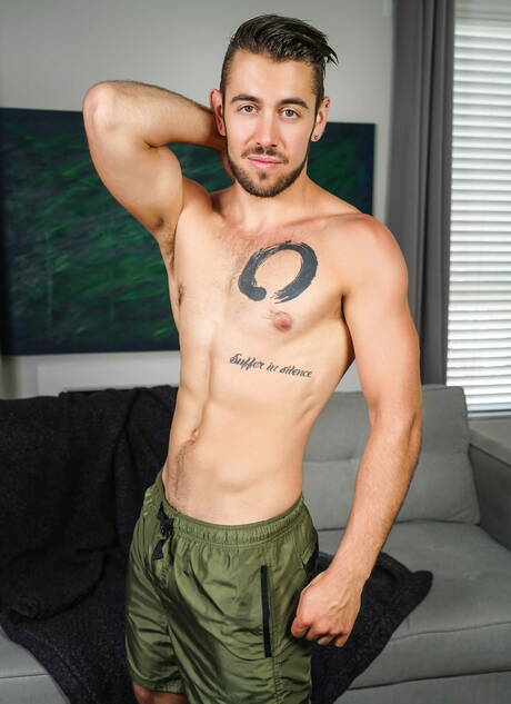 Pretty american guys hunky guy Dante Colle and beefcake Will Braun fuck after blowjob