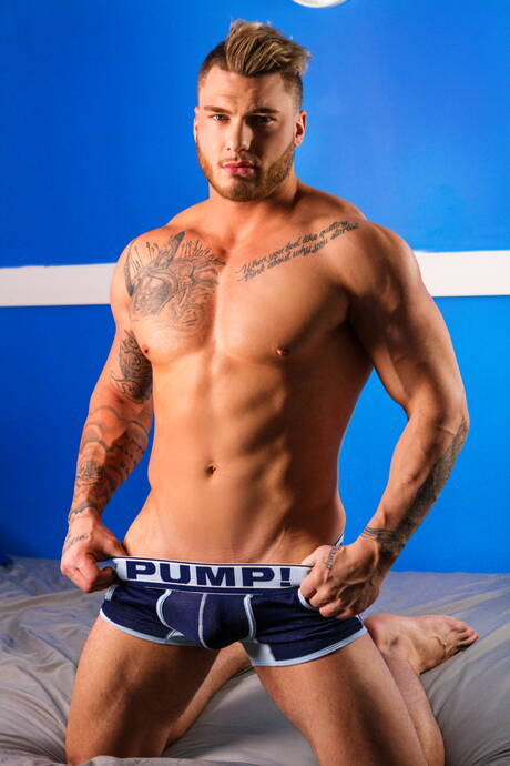 Hot Kit Cohen, Jason Vario and William Seed in threesome fuck action