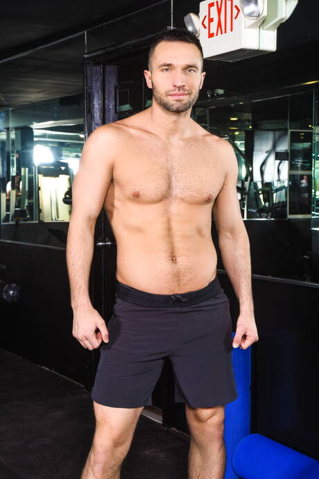 Brazilian muscular Rafael Alencar and american strongman Colby Tucker fuck after dick sucking