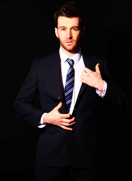 Australian otter Woody Fox and hunk Justin Blake in hot homosexual action