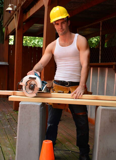 Johnny, Cameron, Tom, Brad, Matthew in hot bang outdoor