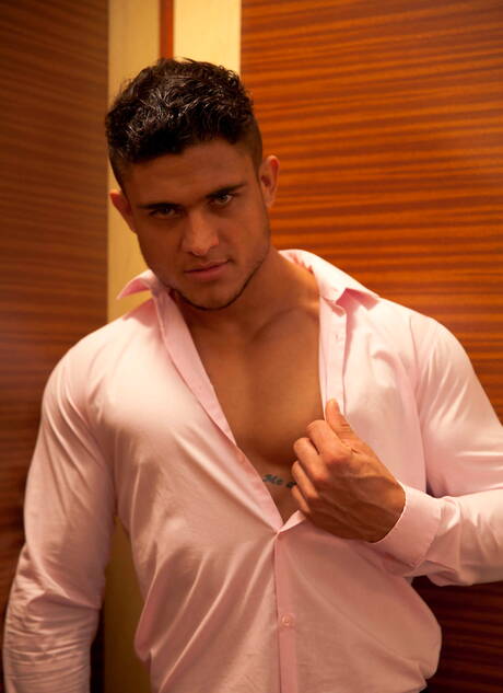 Cypriot superstud Leo Domenico and latin muscular Diego Lauzen sucking and screwing each other