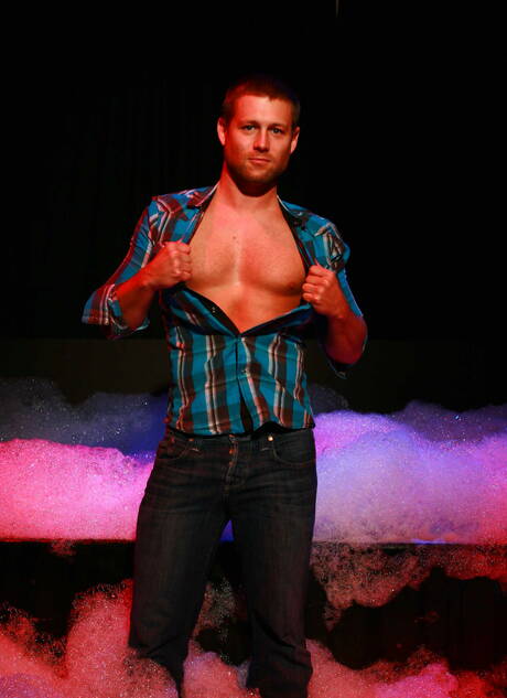 Bobby, Spencer Fox, Mike De Marko, Duncan fucking each other in bath