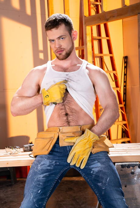 American otter Kurtis Wolfe and ebony hunk Trent King in hot interracial ass bang