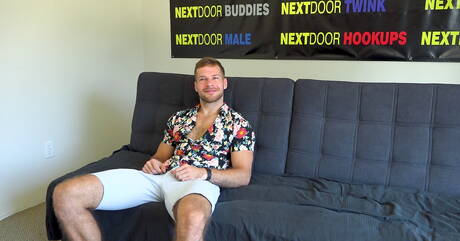 Twink Undressing Pics