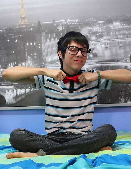 Nice american guys pretty boy Elijah White and hot twink Kyler Moss make a love