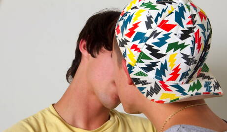 Twink Kissing Pics