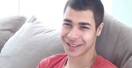 Twink Undressing Pics