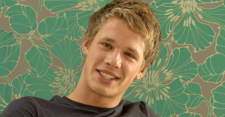 Czech pretty boy Matthew Mcewan jerk off