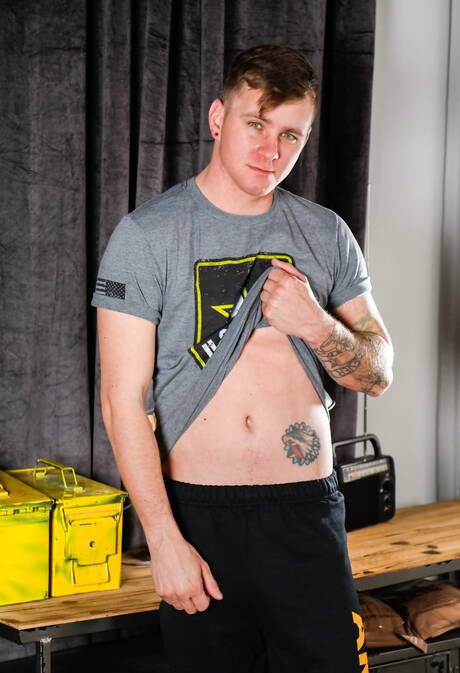 Nice american guys young dude Ryan Jordan and hairy stud Julian Brady in hard anal sex