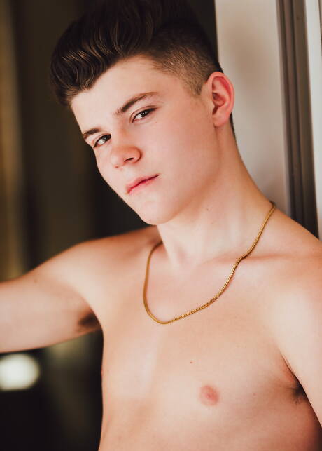 Gay Twinks Pics
