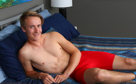 Twink Posing Pics