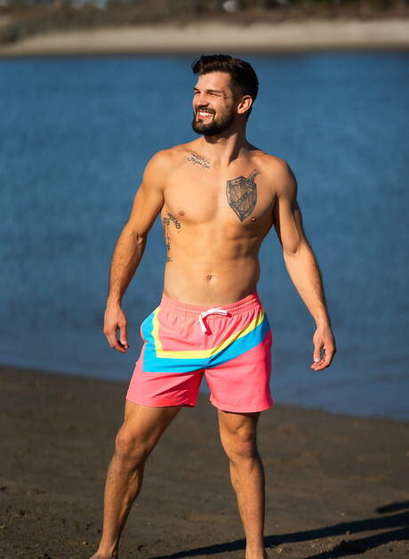 American tough guy Brysen and beefy Archie in hot anal sex on the beach