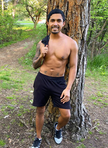 American pornstars hunk Johnny Donovan and stud Ricky Donovan love each other outside