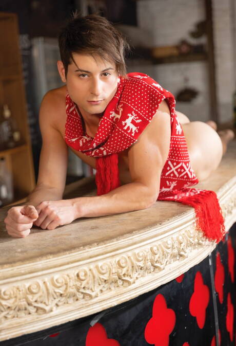 Hot american guys beefy Cade Maddox and hunky guy Taylor Reign in hot anal sex outdoor