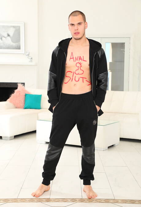 Beautiful friends Dillon Diaz, Victoria Voxxx and Tony Sting have a good threesome bi sex