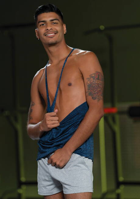 Hot american guys pretty boy Andrew Connor and young boy Apollo Fates love each other with fisting