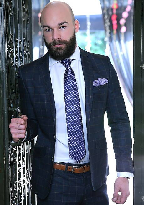 Brazilian superstud Andy Star and italian mature bear Max Duro make a love