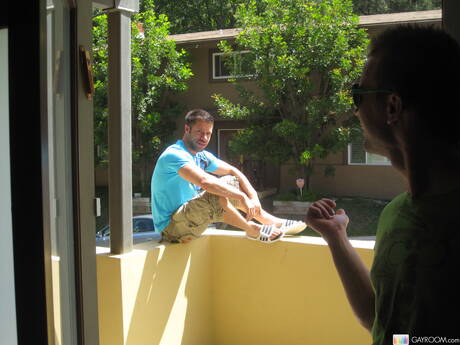 Stud Cameron and american beefy Tristan Jaxx sucking and screwing each other outside