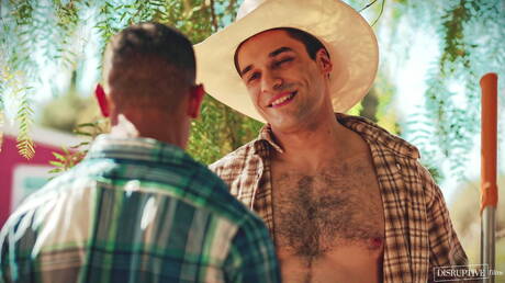 Latin hairy stud Andrew Miller and muscular Jimmy West fuck ass after interracial blowjob outside