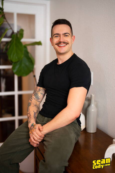 Superstud Brysen and muscular Guido fuck ass after sucking dick