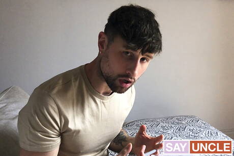 Canadian beefcake Ethan Chase and english otter Drew Dixon in hard anal sex