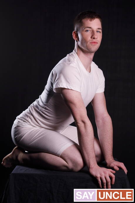 Canadian hunk Manuel Skye and canadian well-built Thyle Knoxx fuck ass after sucking dick