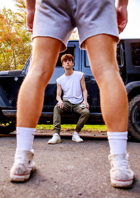 Hot american dudes muscular Daniel Evans and pretty boy Tannor Reed have a good anal sex outdoor