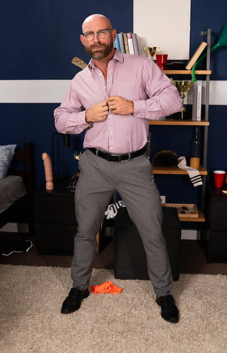 American bear Killian Knox and  Kyle fuck after dick sucking