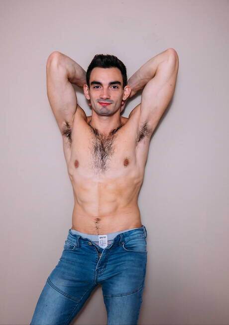 Latino hunky guy Evan Knoxx and strongman Jack Aries in hot homosexual action