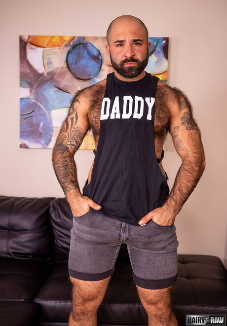 American gay bear Atlas Grant jerk off