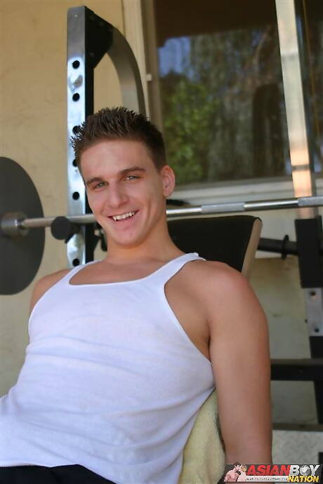 Muscular Joe Mckey jack off his cock outside