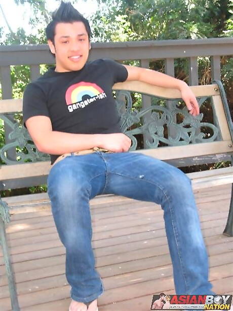 Oriental stud Dale Yee masturbating outside