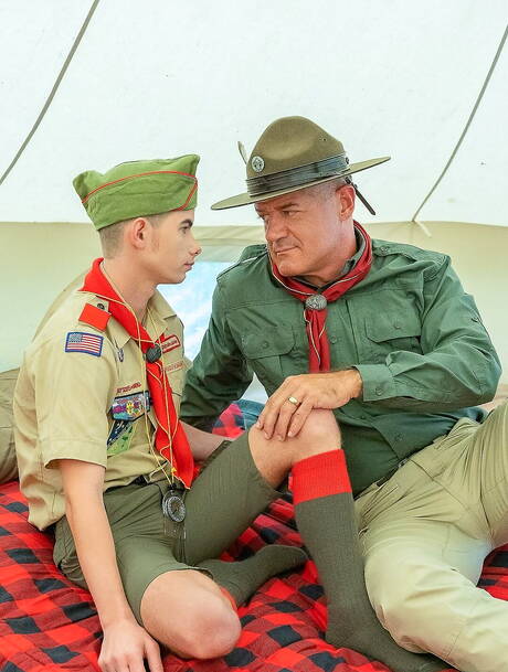 American hot bear Dillon Stone and  Maxwell Dawson have a hot sex
