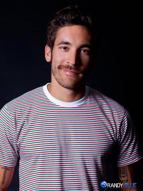 American stud Dale Cooper posing nude and showing his butt