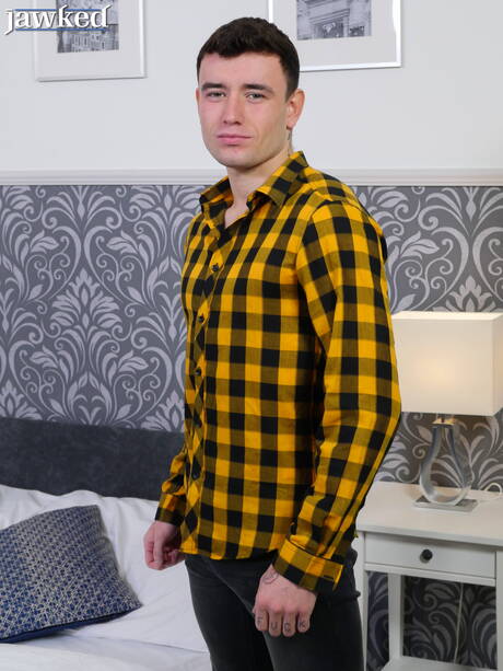 Czech stud Simon Best undressing and showing tight ass