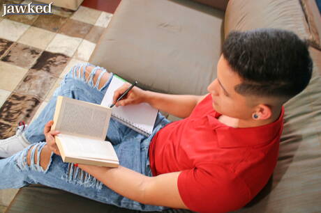 Husky guy Hector Lamas and superstud Lean Eze in hot homosexual action