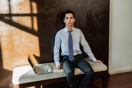 Latin hot twink Francis Gerard jerk off